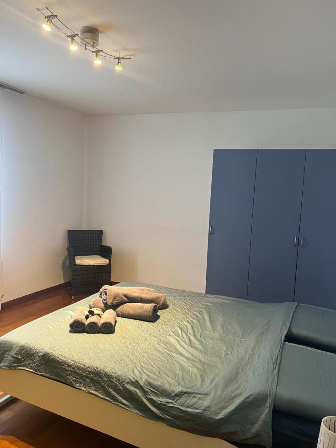 Yellow House Guest House Mendrisio Esterno foto