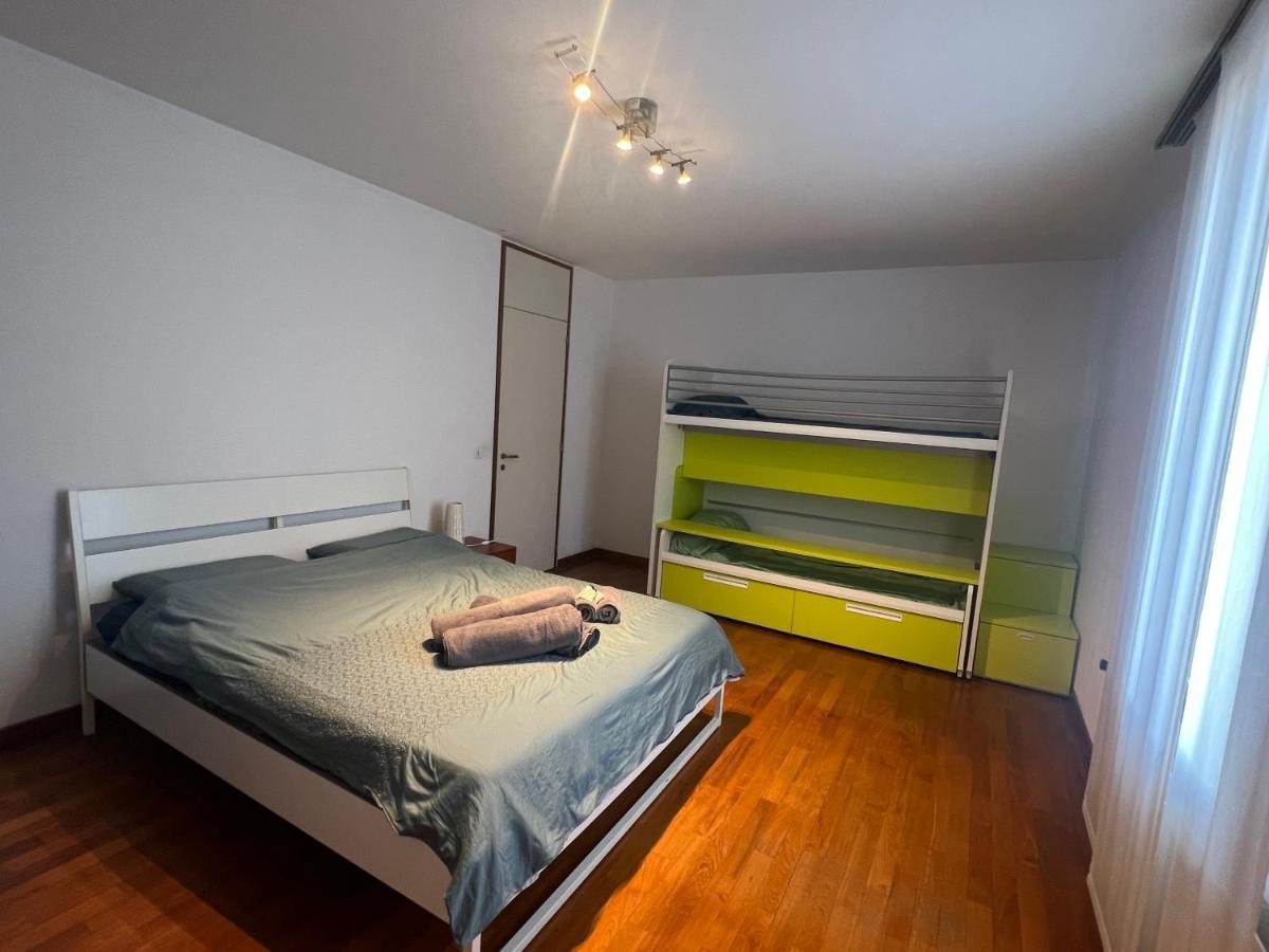 Yellow House Guest House Mendrisio Esterno foto