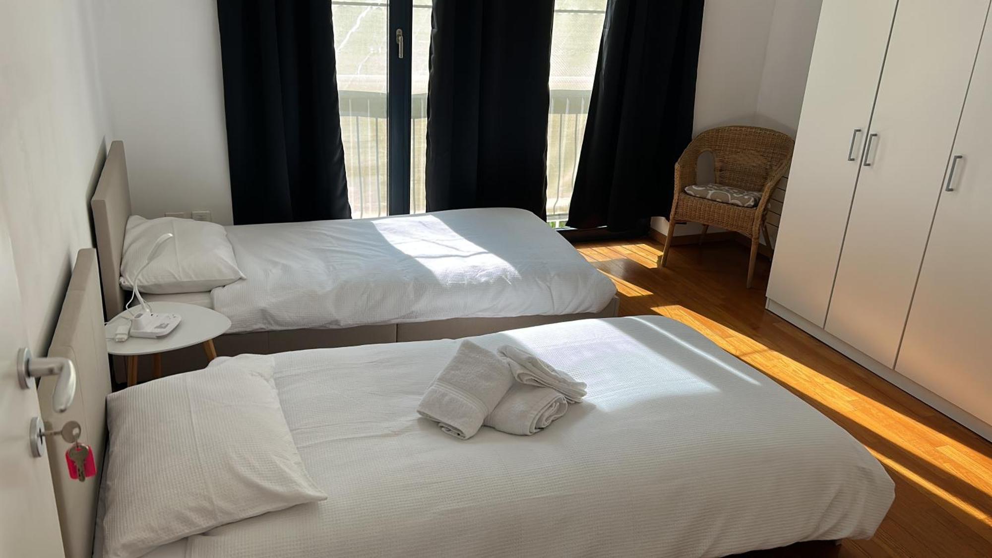 Yellow House Guest House Mendrisio Esterno foto