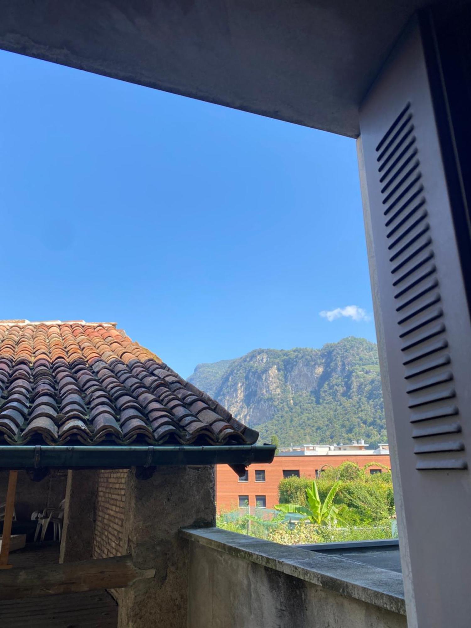 Yellow House Guest House Mendrisio Esterno foto